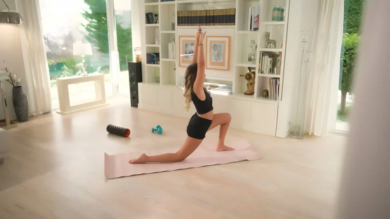 ⁣Sexy Juicy Pussy Fuck With Your Yoga Loving Layla Scarlet 