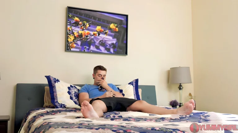 ⁣Panty Burgler 