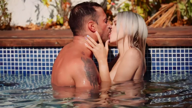 Tatted Babe Arteya Dee Rides Emilio Ardana And Receives Massive Mouthful After 